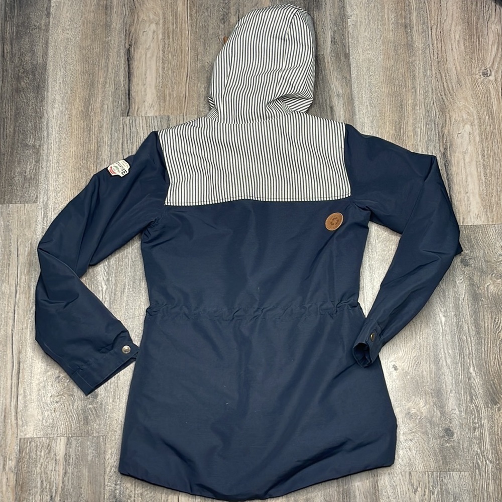 Picture Organic Women’s Navy Blue and White Hooded Snow Jacket, size small - Picture 10 of 15